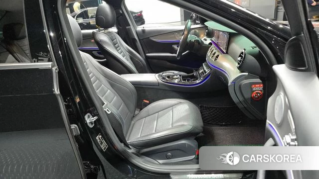 Mercedes-Benz E-Class W213 2018 Черный из Кореи, фото 2