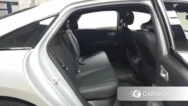 Hyundai Ionic 6 2023 Серебристо-серый из Кореи, фото 2