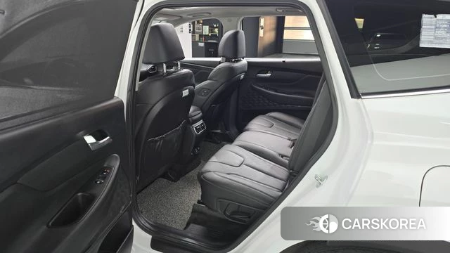 Hyundai The New Santa Fe 2023 Белый из Кореи, фото 2