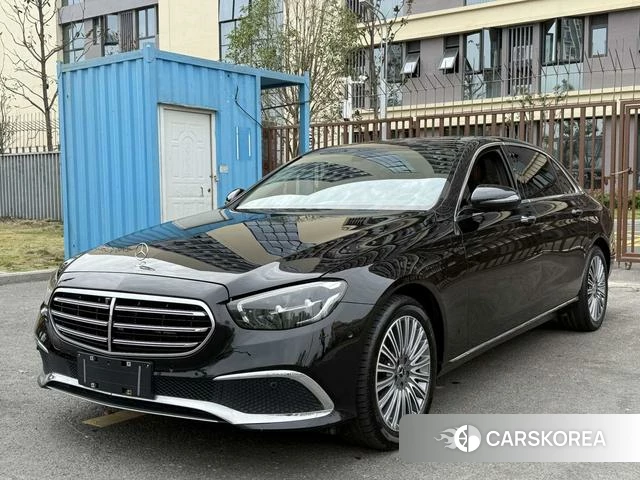 Mercedes-Benz E-Class 2022 Черный из Китая, фото 2