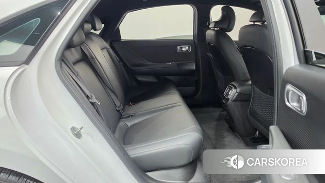 Hyundai Ionic 6 2024 Белый из Кореи, фото 2