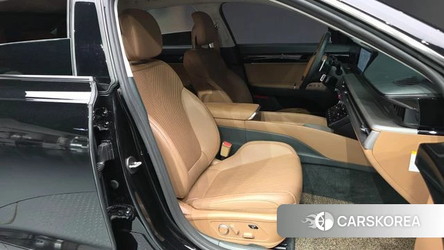 Hyundai Grandeur Hybrid (GN7) 2023 Черный из Кореи, фото 2