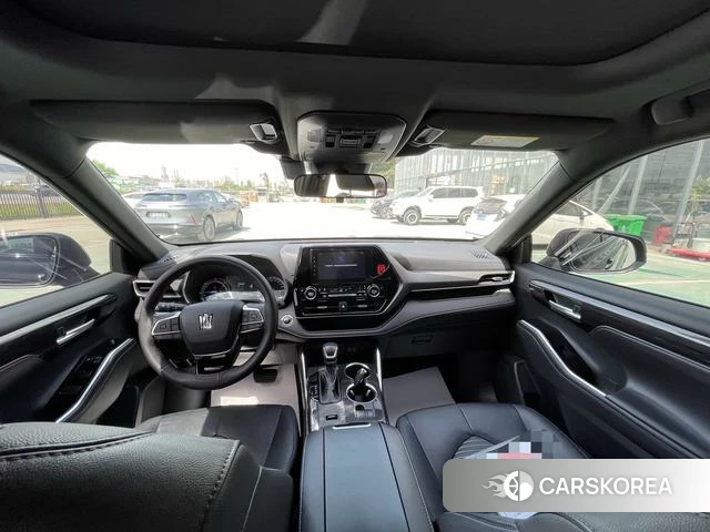 Toyota Crown 2024 Черный из Китая, фото 2