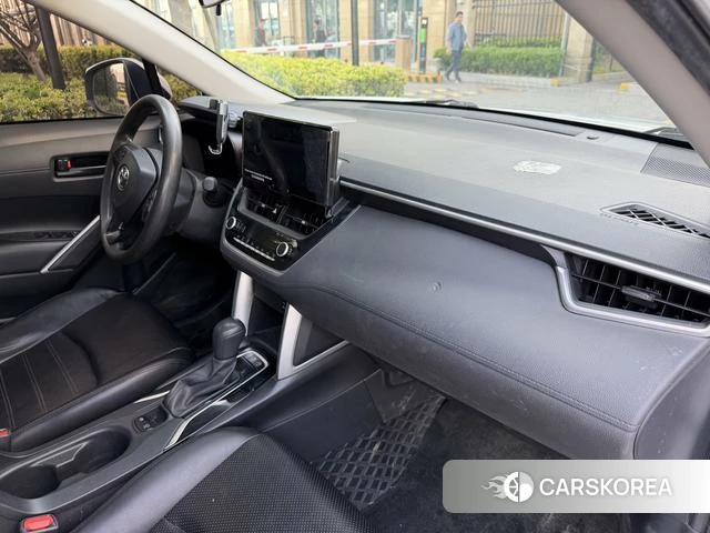 Toyota Corolla 2023 Белый из Китая, фото 2