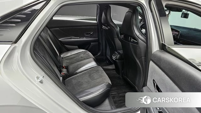 Hyundai Avante (CN7) 2022 Серебристо-серый из Кореи, фото 2