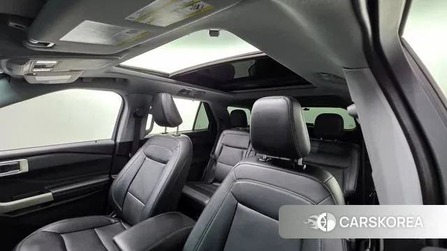 Ford Explorer 6th Generation 2021 Черный из Кореи, фото 2