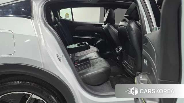 Peugeot 408 2025 Белый из Кореи, фото 2