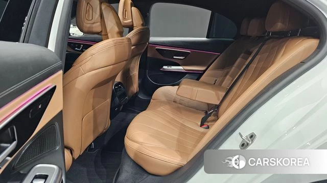 Mercedes-Benz E-Class W214 2024 Белый из Кореи, фото 2
