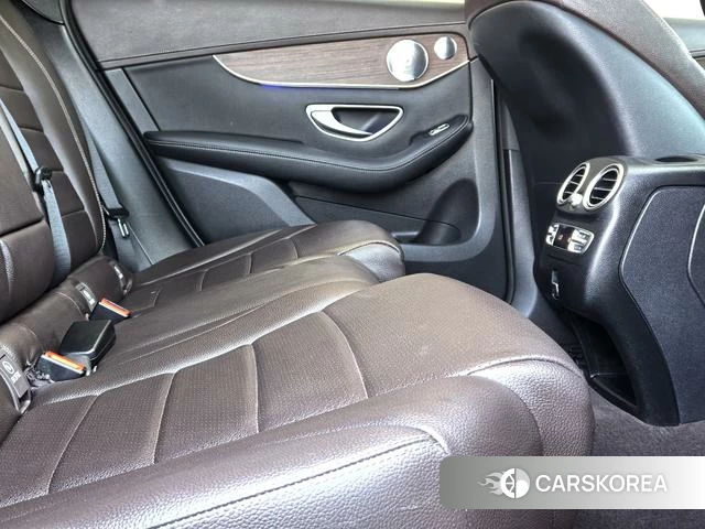 Mercedes-Benz GLC 2021 Черный из Китая, фото 2