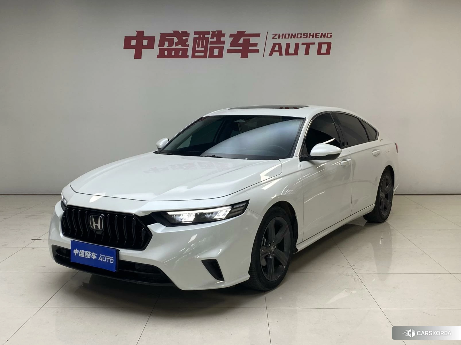 Honda Inspire 2023 Белый из Китая, фото 2