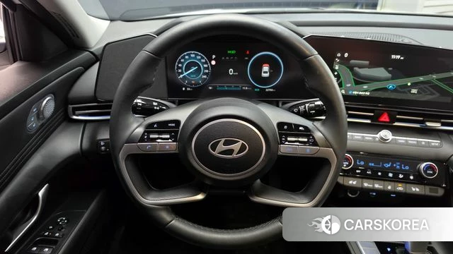 Hyundai The New Avante (CN7) 2025 Белый из Кореи, фото 2