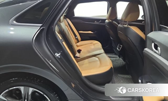 Kia K5 3rd generation 2023 Серый из Кореи, фото 2