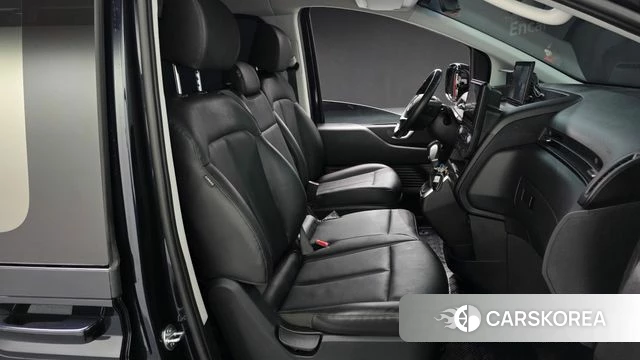 Hyundai Staria 2024 Синий из Кореи, фото 2