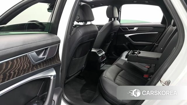 Audi A6 (C8) 2021 Белый из Кореи, фото 2