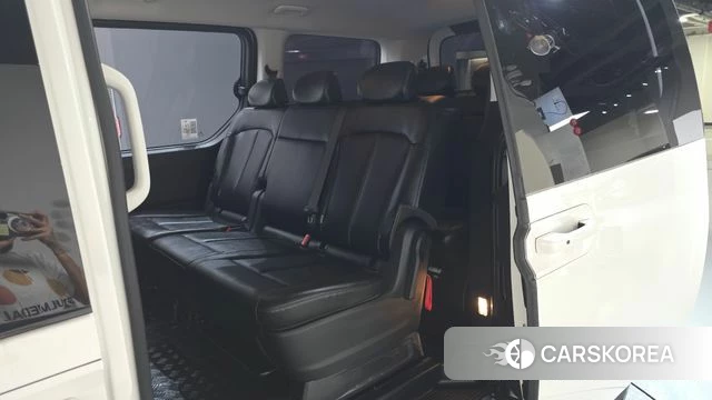 Hyundai Staria 2022 Белый из Кореи, фото 2