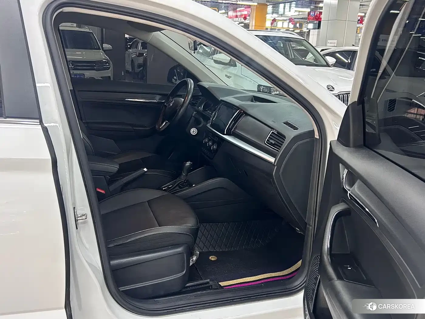 Skoda Kamiq 2023 Белый из Китая, фото 2