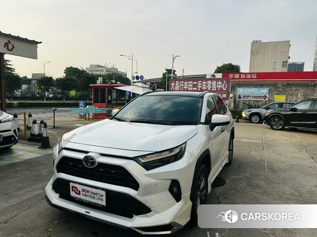Toyota RAV4 2024 Белый из Китая, фото 2