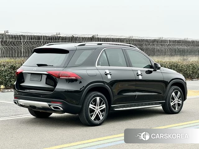 Mercedes-Benz GLE 2021 Черный из Китая, фото 2