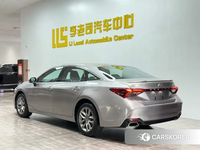 Toyota Avalon 2021 Серебристо-серый из Китая, фото 2