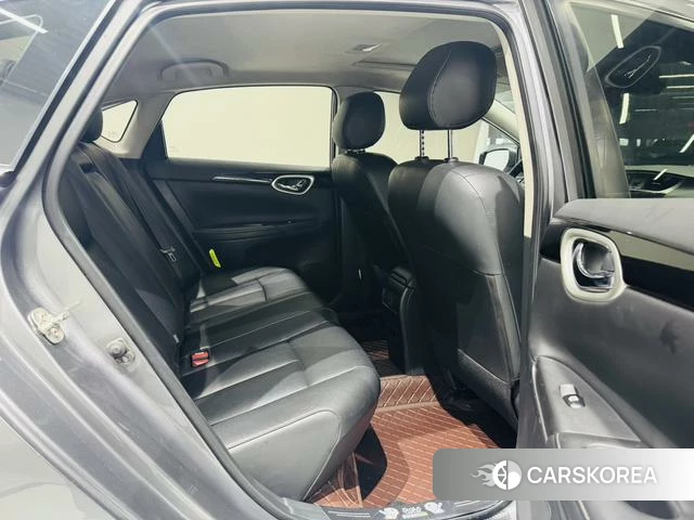 Nissan Sylphy 2021 Темно-серый из Китая, фото 2