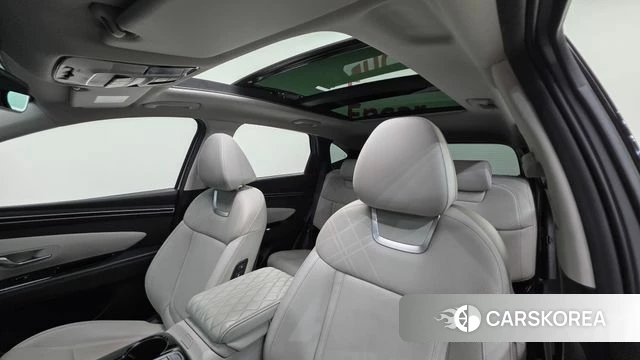 Hyundai Tucson Hybrid (NX4) 2021 Серебряный из Кореи, фото 2
