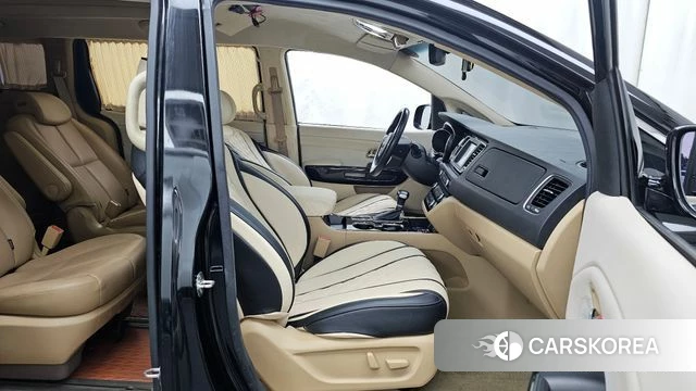 Kia The New Carnival 2019 Черный из Кореи, фото 2