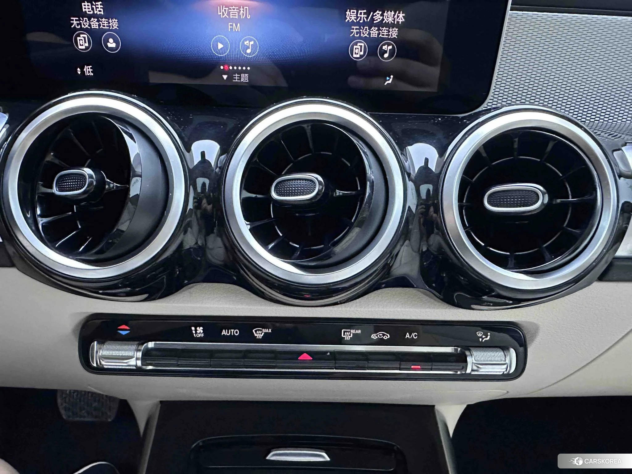 Mercedes-Benz GLB 2021 Белый из Китая, фото 2