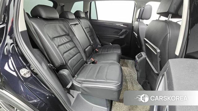 Volkswagen Tiguan Allspace 2020 Черный из Кореи, фото 2
