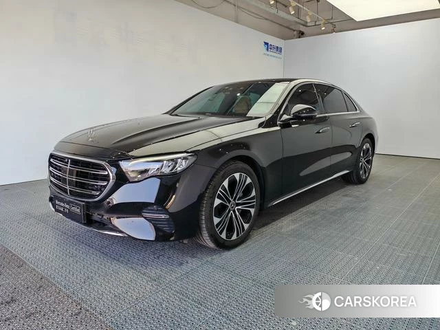 Mercedes-Benz E-Class 2025 Черный из Китая, фото 2