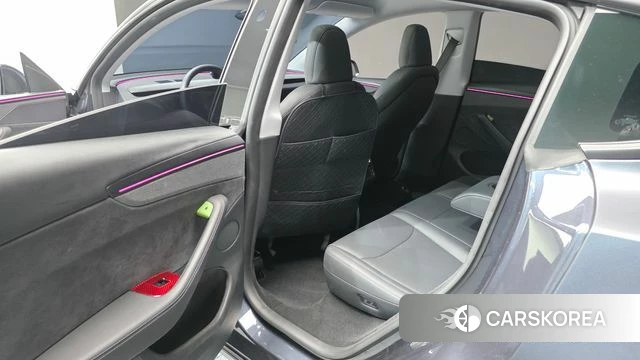Tesla Model Y 2025 Серый из Кореи, фото 2
