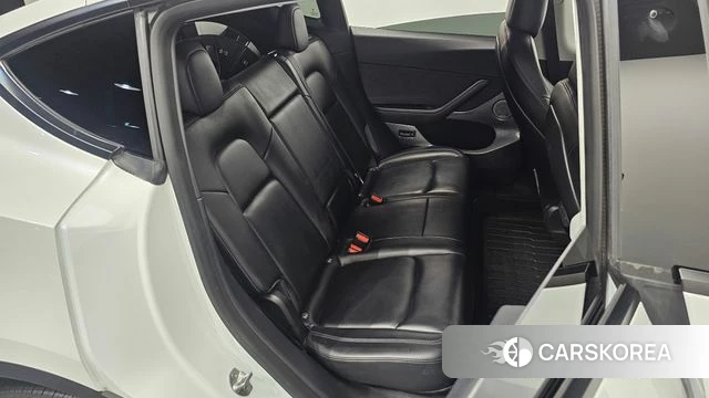 Tesla Model Y 2021 Белый из Кореи, фото 2
