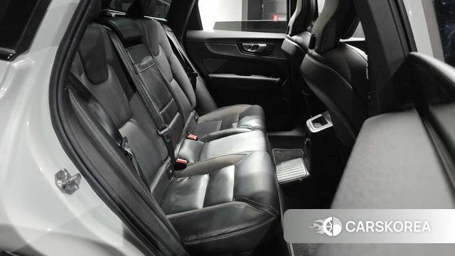 Volvo XC60 second Generation 2020 Белый из Кореи, фото 2