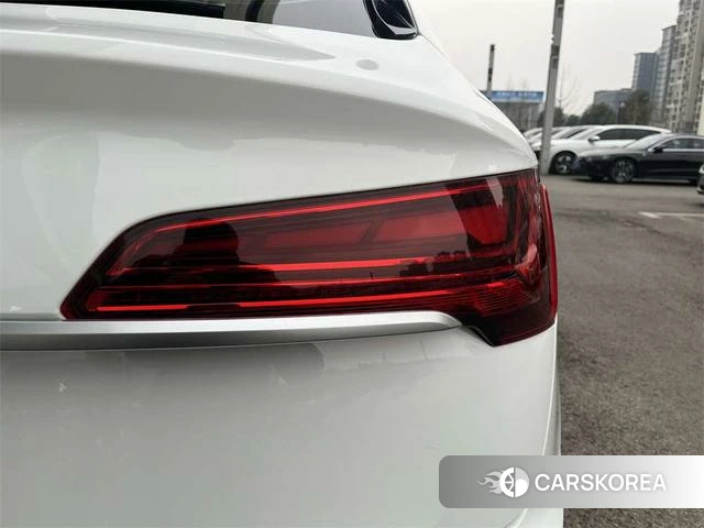 Audi Q5L 2021 Белый из Китая, фото 2