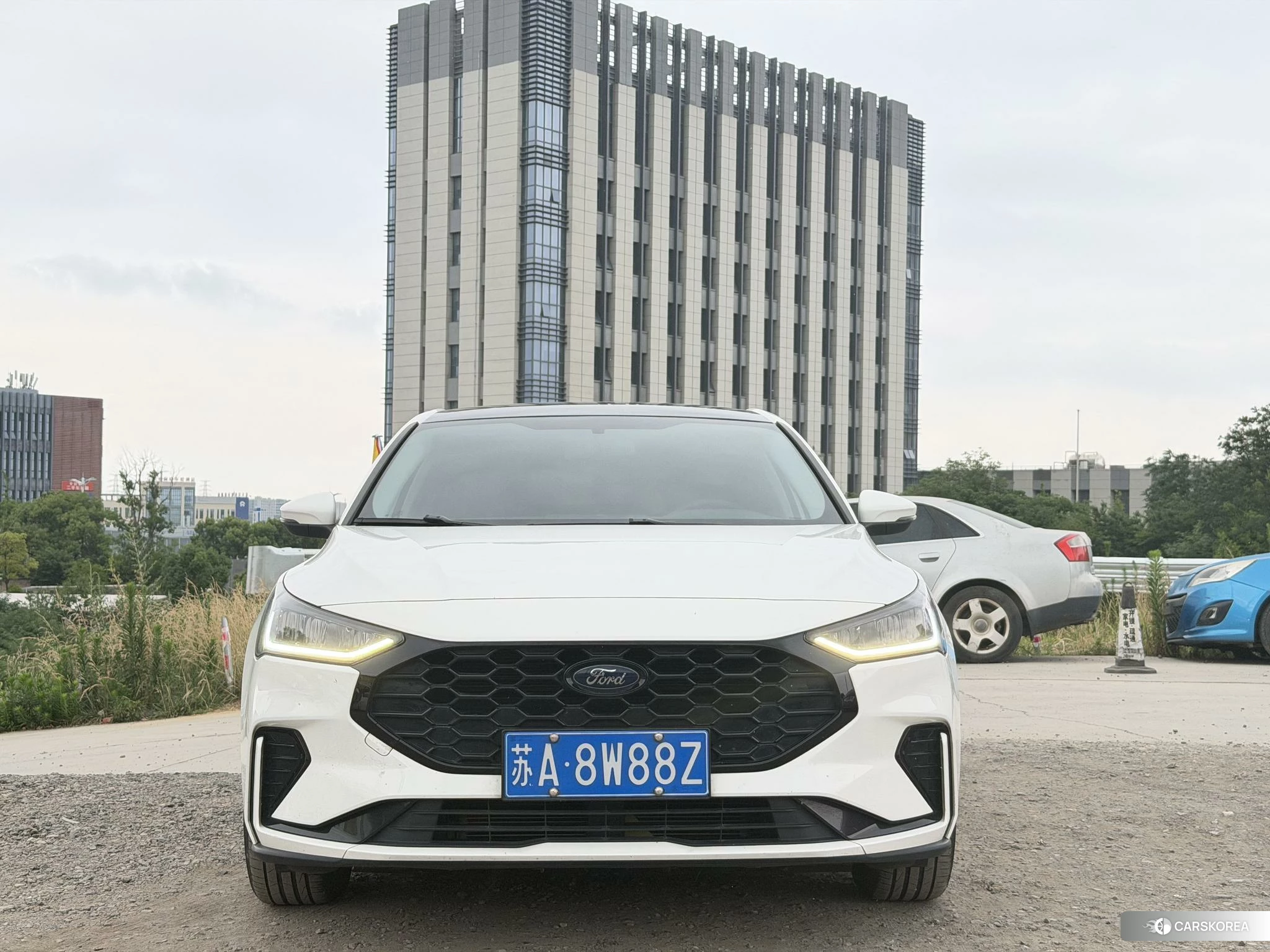 Ford Focus 2022 Белый из Китая, фото 2