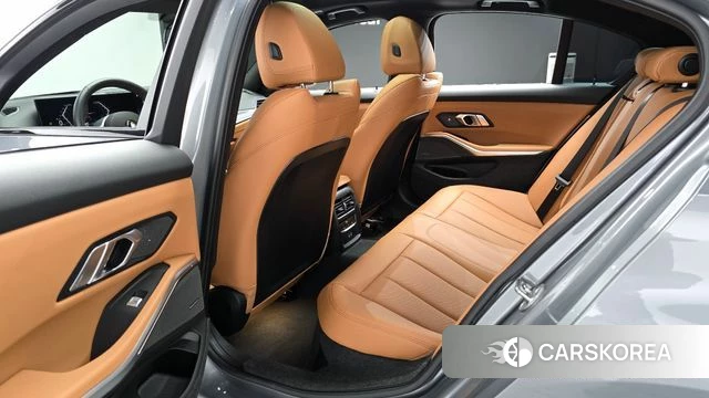BMW 3 Series (G20) 2024 Цвет галактики из Кореи, фото 2