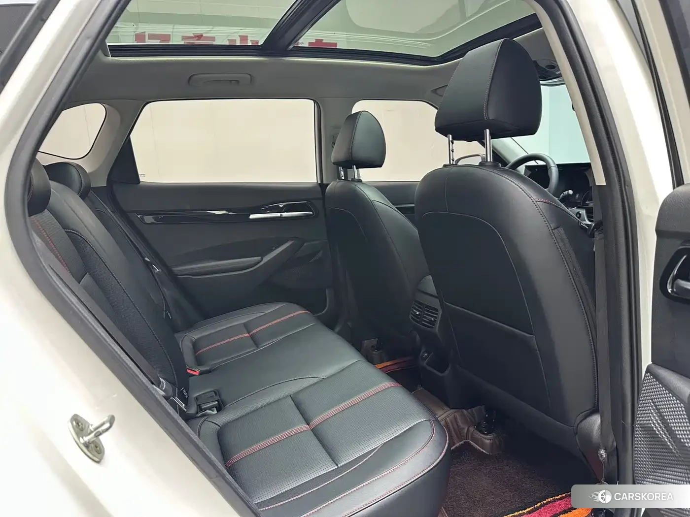 Kia KX3 2021 Белый из Китая, фото 2