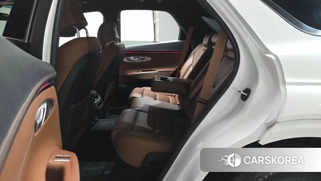 Genesis GV70 2025 Белый из Кореи, фото 2