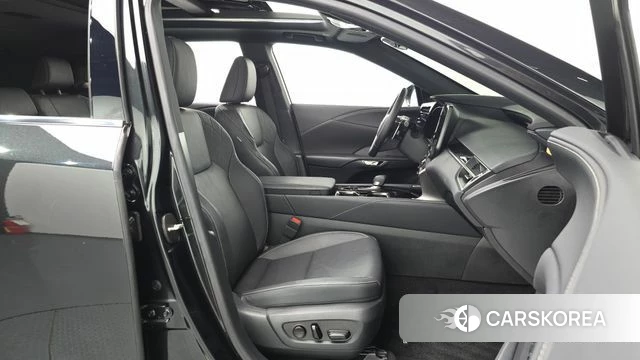 Lexus RX350h 5th generation 2025 Черный из Кореи, фото 2