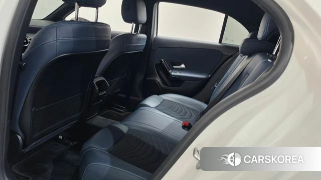 Mercedes-Benz A-Class W177 2019 Белый из Кореи, фото 2