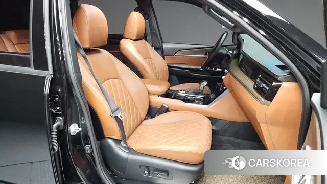 Kia Mohave Master 2023 Черный из Кореи, фото 2