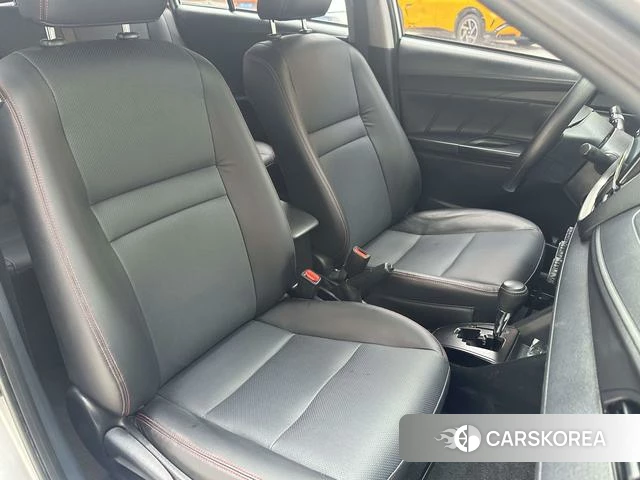 Toyota Yaris L 2021 Серебристо-серый из Китая, фото 2