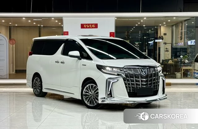 Toyota Alphard 2022 Белый из Китая, фото 2