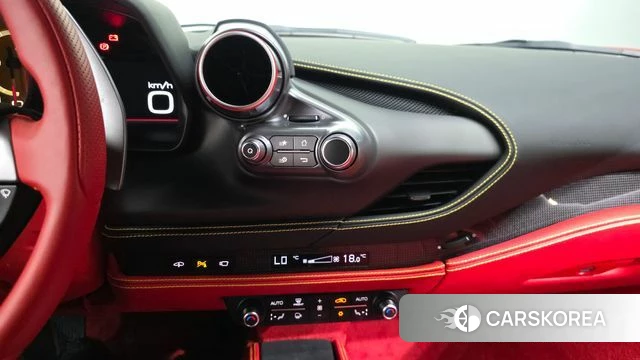Ferrari F8 Tributo 2021 Красный из Кореи, фото 2