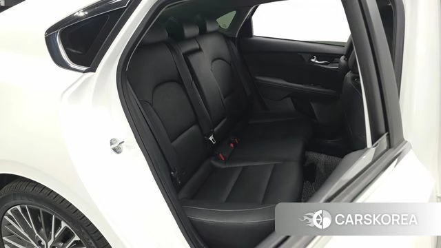 Kia The New K3 2nd generation 2022 Белый из Кореи, фото 2