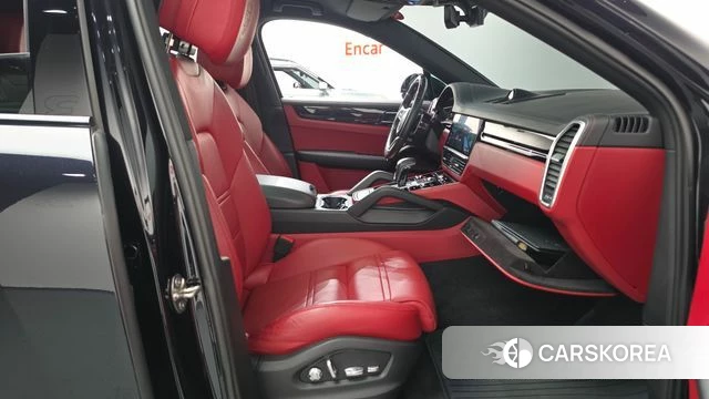 Porsche Cayenne (PO536) 2020 Черный из Кореи, фото 2