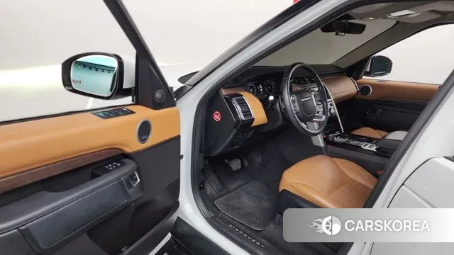 Land Rover Discovery 5 2018 Белый из Кореи, фото 2
