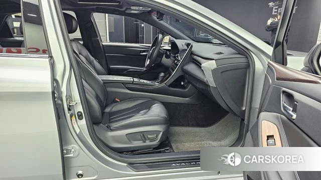 Toyota Avalon 5th Generation 2019 Серебряный из Кореи, фото 2