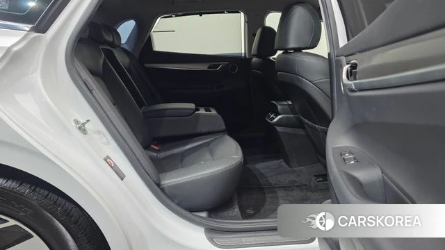 Hyundai The New Grandeur IG Hybrid 2022 Белый из Кореи, фото 2