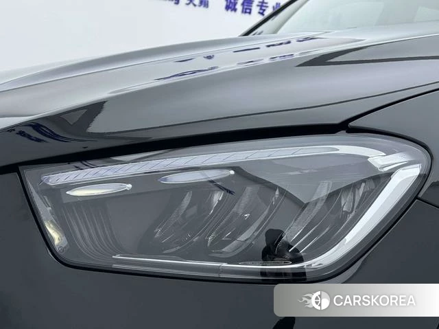 Mercedes-Benz GLE 2024 Черный из Китая, фото 2