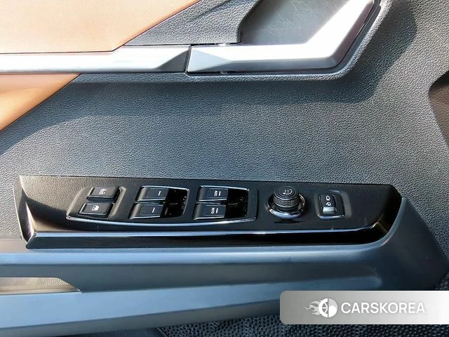 Ssangyong Torres 2022 Черный из Кореи, фото 2